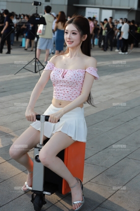 网红粥粥酱的坐骑 我也想骑骑