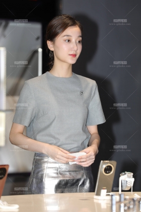 华为肉丝礼仪小姐姐质量很高啊