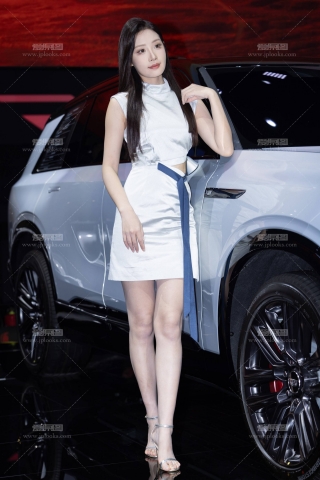 LB014-48P 成都车展之凯迪拉克的美腿车模