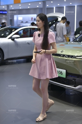 平底鞋粉色裙装 250601-54