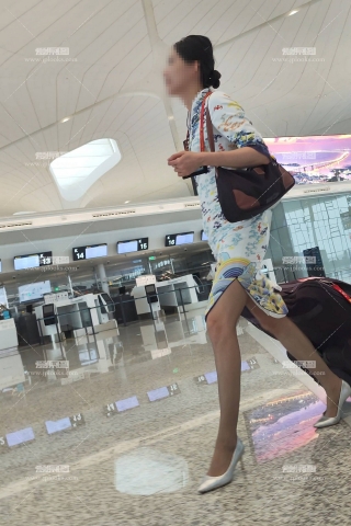 4K视频海航乘务组群丝美腿开衩旗袍走路美