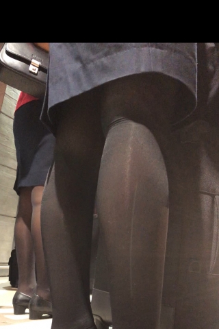 澳门航空 -近拍黑丝美腿 下集