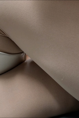 罕见开腿的毛外套美女长靴肉丝2mnydkdzs