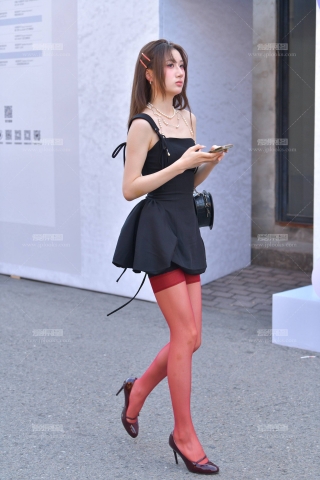 红丝穿搭 250909-62