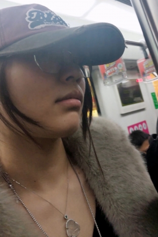 充满欲望的鸭舌帽豹纹黑丝靓女yyg8kfdhsssmz