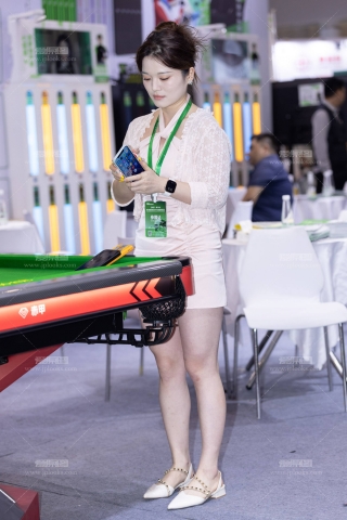 LB269-69P 杭州台球展-偶遇极品丰满美腿少妇