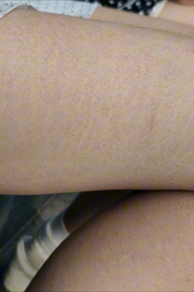 细长直肉毛腿白丝短裙妹子-2cmctsnlc