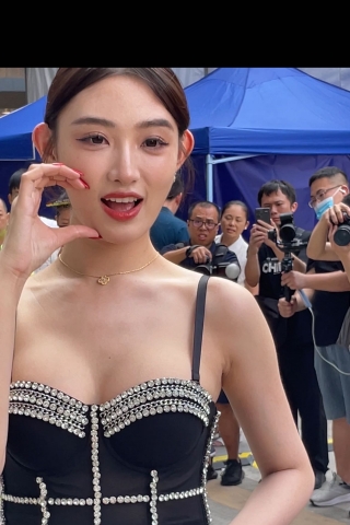 车模珍妮黑丝超低视角