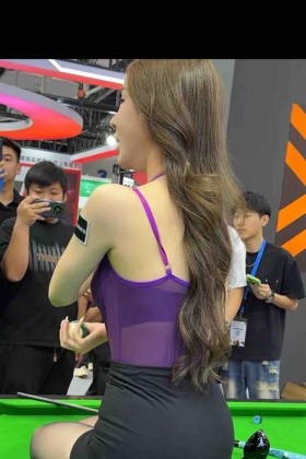 25台球展—旺旺上台球桌啦！