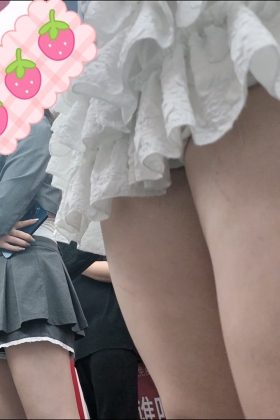 短裙丰满妹子的白嫩肉腿-1fmmzdbx