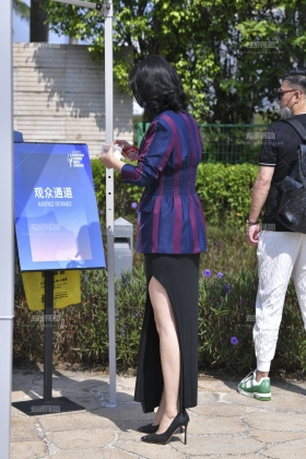 条纹拼接穿搭 221028-38