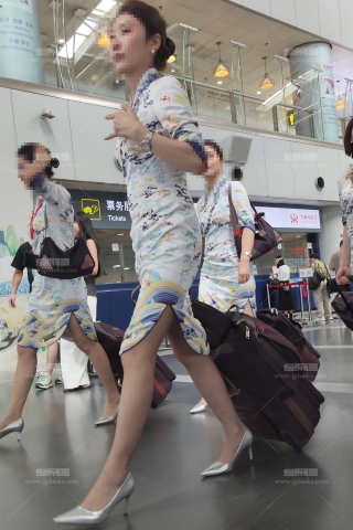 4K视频海航乘务组一大波海天祥云灰丝惊艳