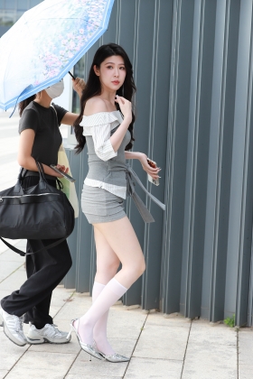 亮银高跟网红-弦子