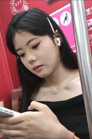 美肩美腿高跟美女fdh451