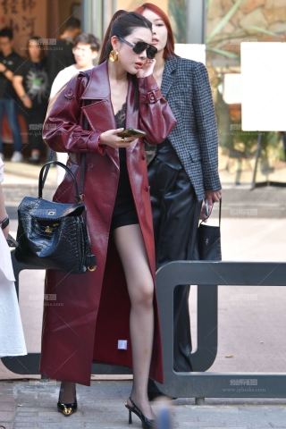 皮外套黑丝 250909-83