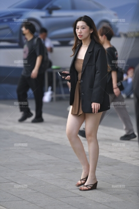 西服外套大白腿 250531-57