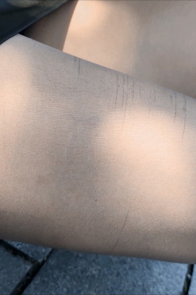 美女阳光下的黑丝美腿-1dqhsct1234324