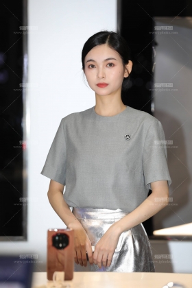 华为礼仪肉丝美腿精致形象身材一绝