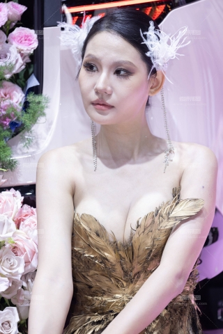 LB020-53P 成都车展之大胸美女模特