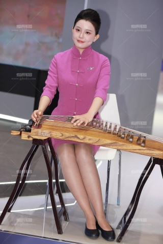 两位韵味南航空姐才艺表演