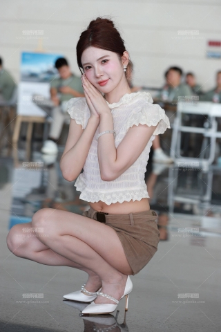 白色高跟鞋网红-诗佳【套图➕视频】