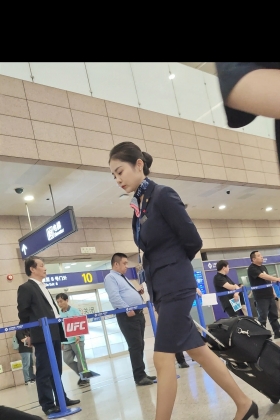 4k视频东航空姐冬装制服气质高雅棕色si袜质感太顶了