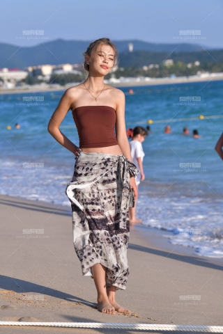 裹胸美女 2601013-90