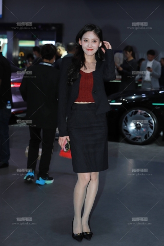 车展现场肉丝身材高挑【套图➕视频】